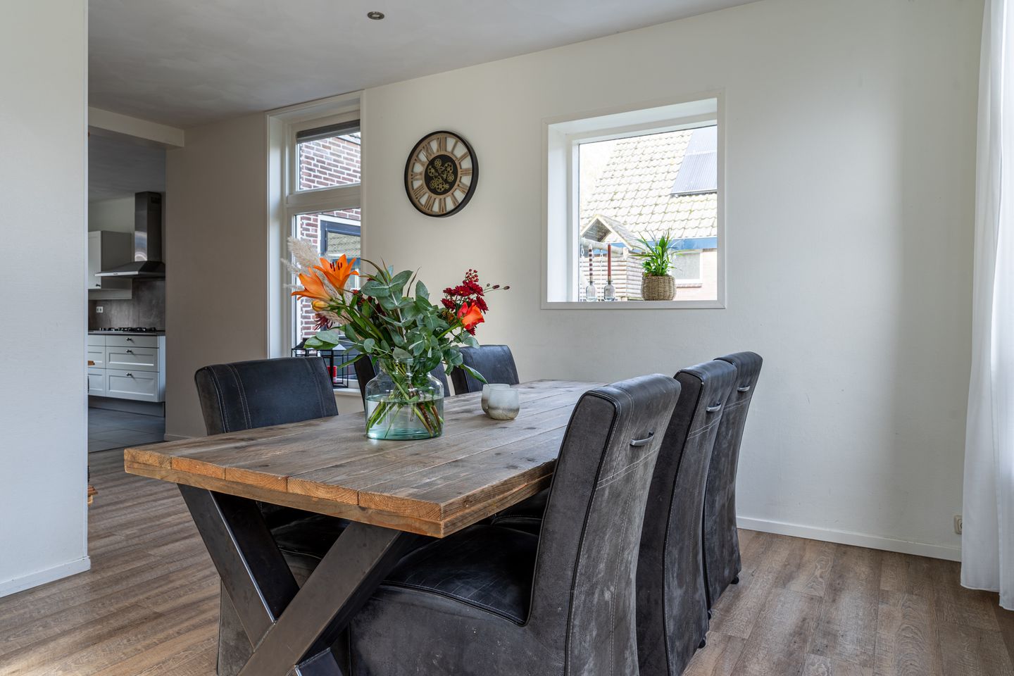 Foto 19 van Stasjonswei 15