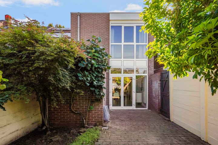 Foto 32 van Vredeman de Vriesstraat 43