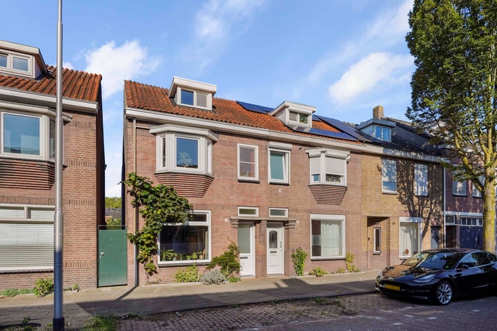 Bekijk foto 35 van Vredeman de Vriesstraat 43