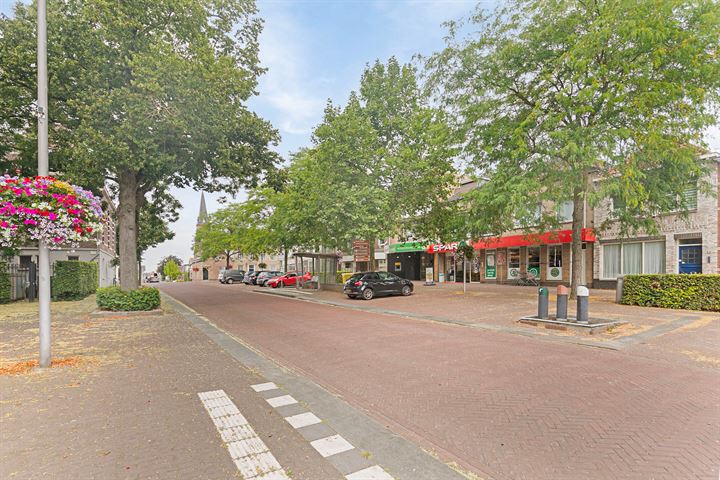 Bekijk foto 29 van Axelsestraat 80