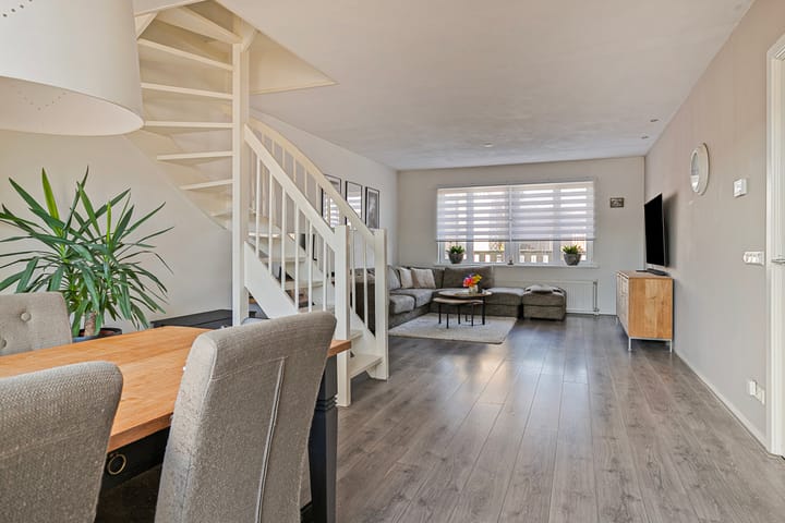 Foto 4 van Burgemeester Waldeckstraat 35