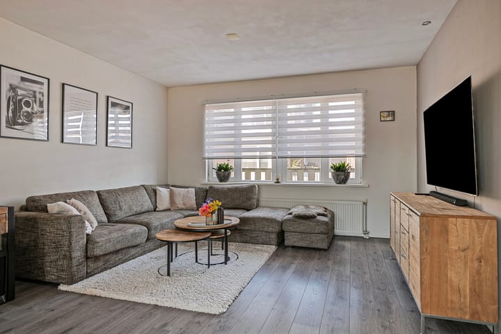 Foto 16 van Burgemeester Waldeckstraat 35