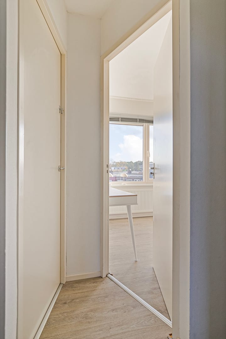 Foto 29 van Burgemeester Waldeckstraat 35