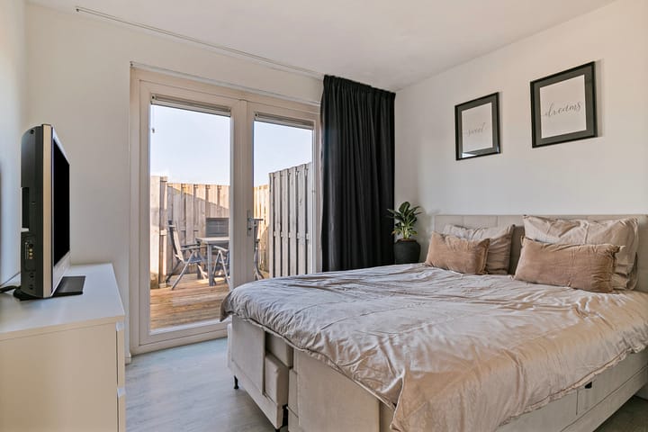 Foto 31 van Burgemeester Waldeckstraat 35