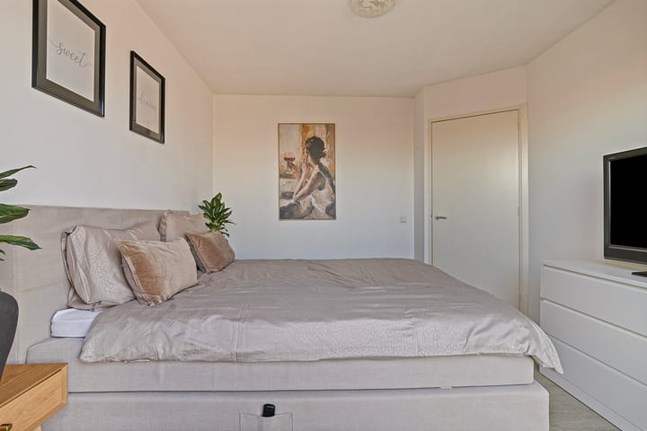 Foto 32 van Burgemeester Waldeckstraat 35