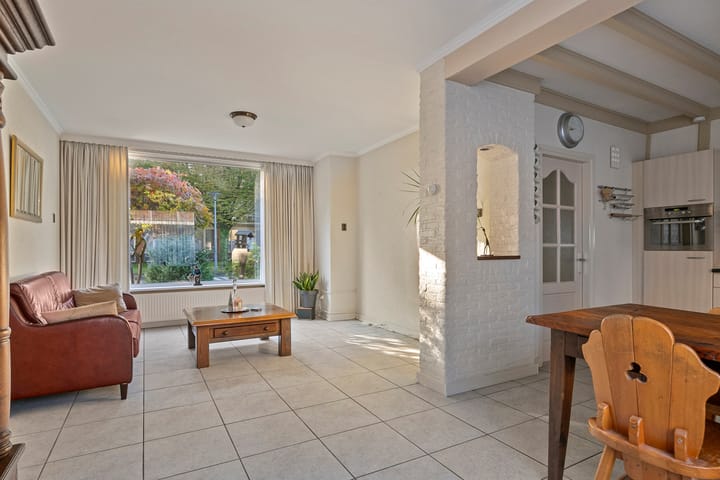 Foto 12 van van Duvenvoordestraat 12