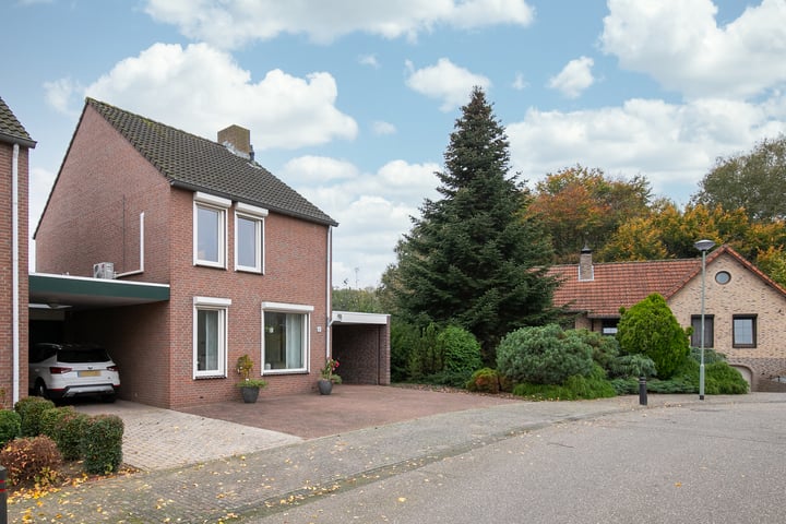 Bekijk foto 32 van Eijkersstraat 67