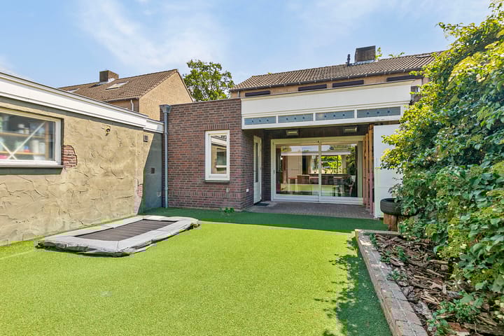 Foto 2 van Julianasingel 6