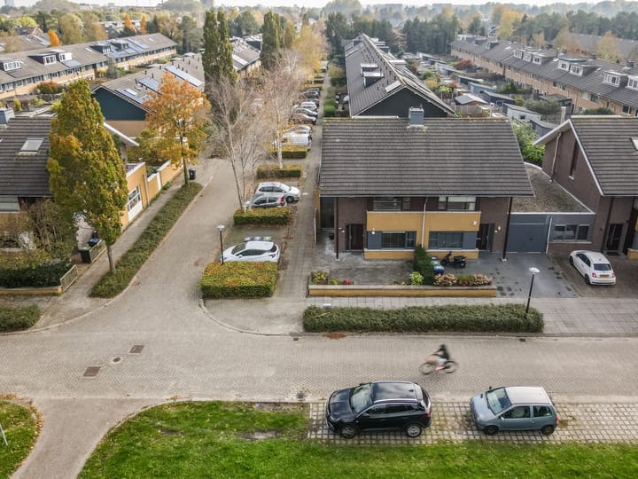 Foto 35 van Herfststraat 13