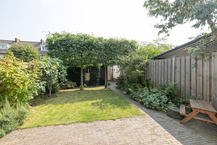 Foto 25 van Catharina van Renneslaan 13