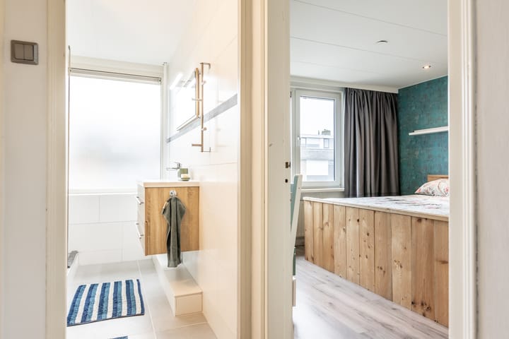 Photo 23 of Doctor Abraham Kuyperstraat 53