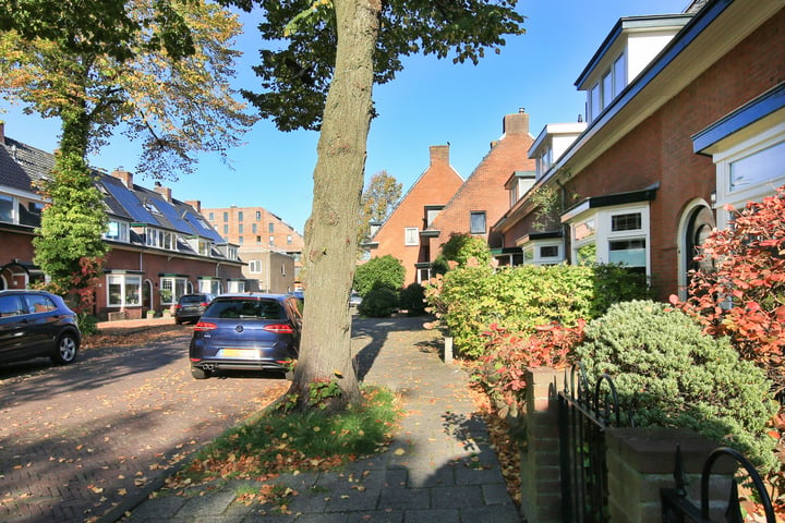 View photo 48 of Rijnstraat 129