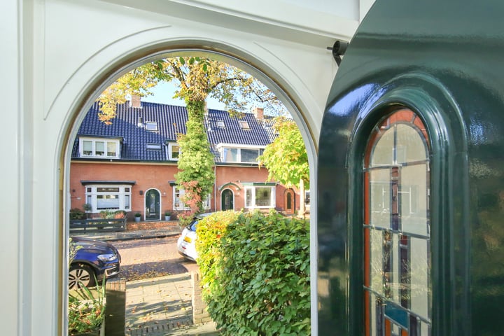 View photo 27 of Rijnstraat 129