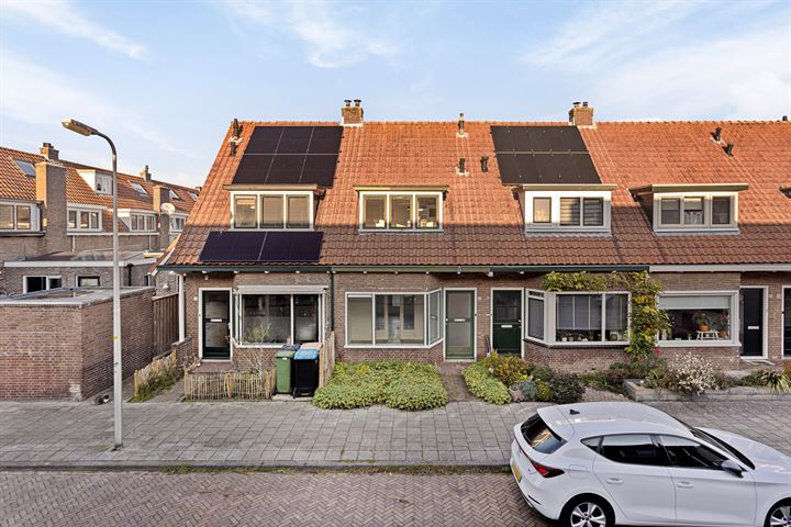 Bekijk foto van Ferdinand Bolstraat 32