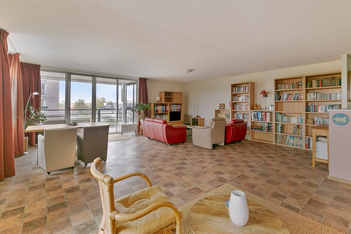 Foto 4 van Yellowstone 74