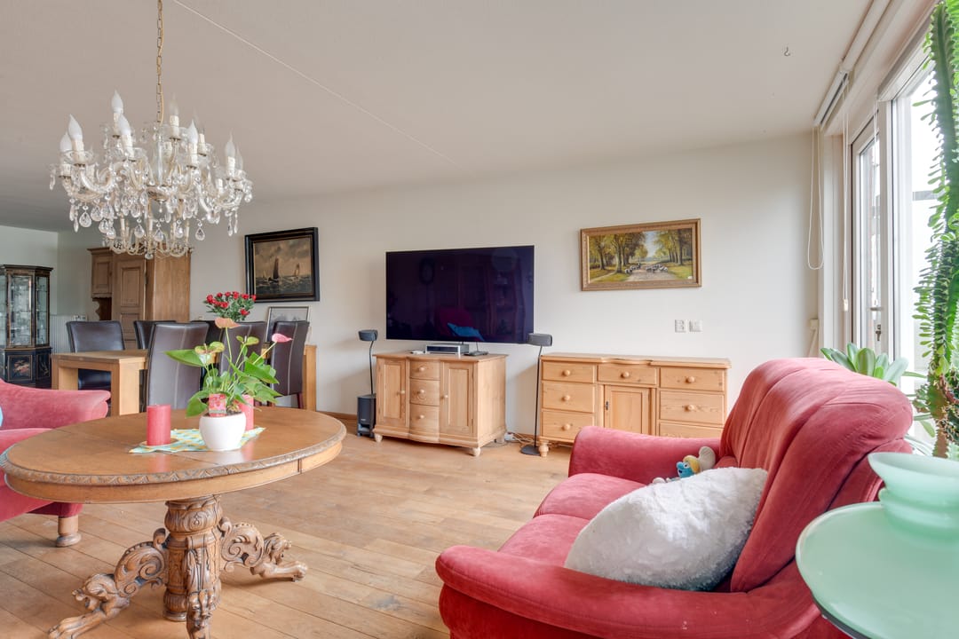 Photo 2 of Stationsplein 56