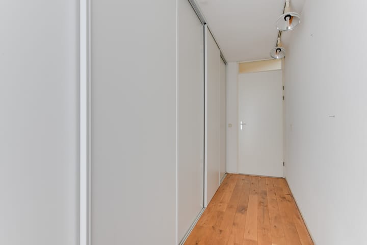 Foto 15 van Stationsplein 56