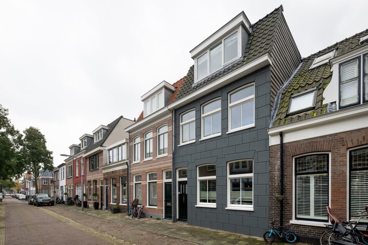 View photo 1 of Leidsestraat 96