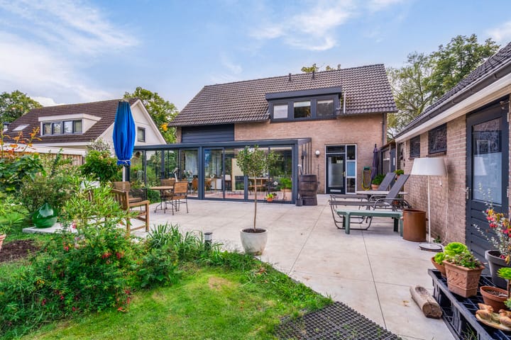 Foto 31 van Dr. Van der Voortsingel 5