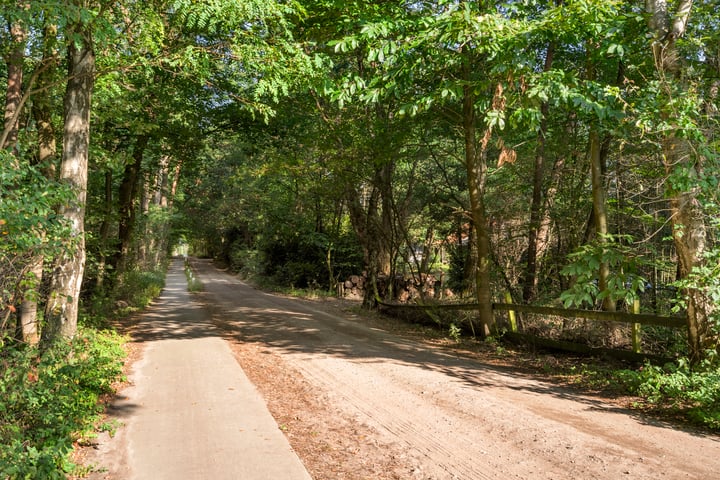 View photo 15 of Bosbeekweg 1