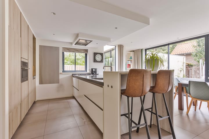 Foto 8 van Ruys de Beerenbroucklaan 42