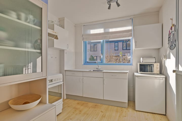 Photo 4 of Mina Krusemanstraat 25