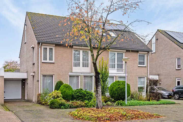 Foto 1 van Italiëlaan 35