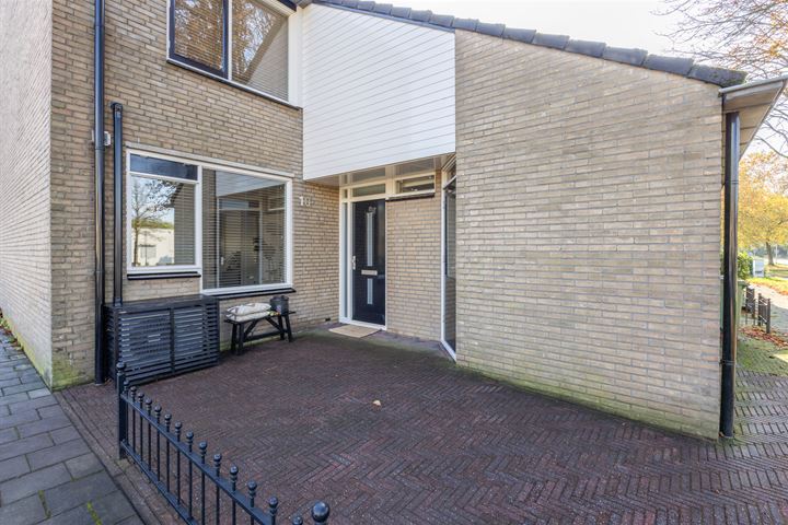 Bekijk foto 3 van Carl Muckstraat 10