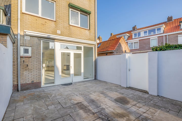 View photo 32 of Zoutmanstraat 43