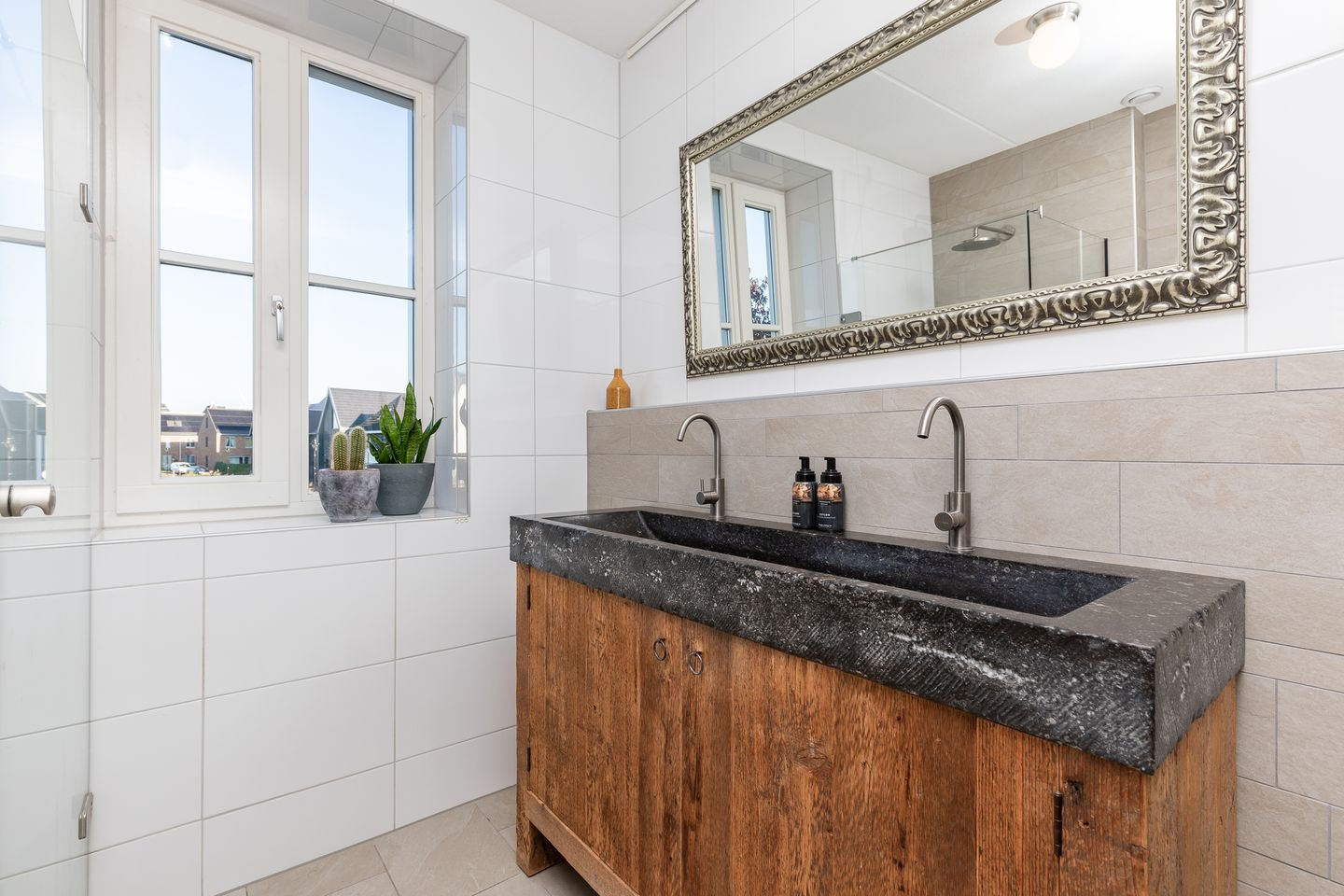 Foto 50 van Charles Wilsonstraat 5