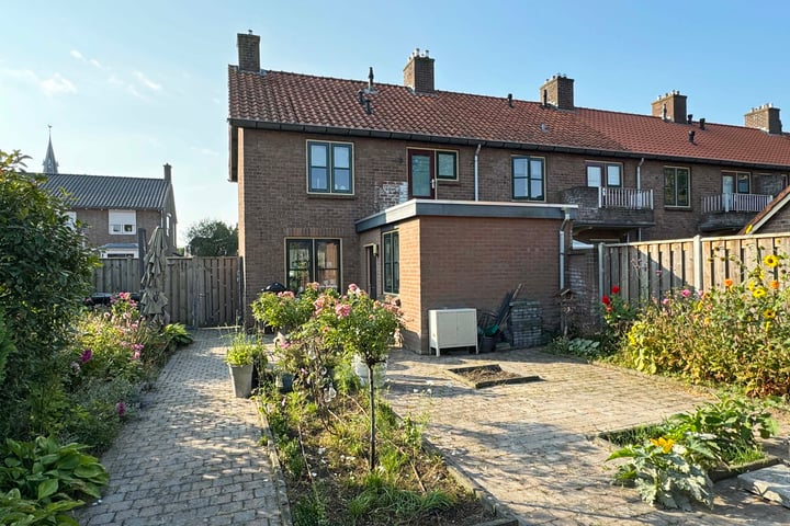 Bekijk foto 12 van van Eijbergenstraat 21