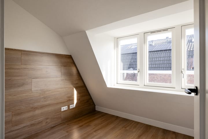 Foto 25 van Leliestraat 7-B