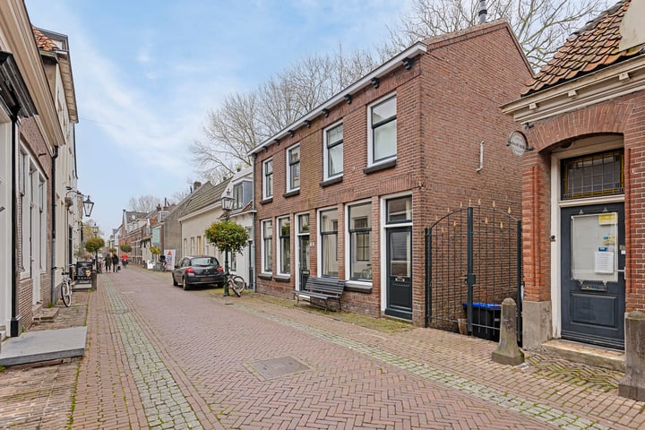 Bekijk foto 40 van IJsselstraat 23