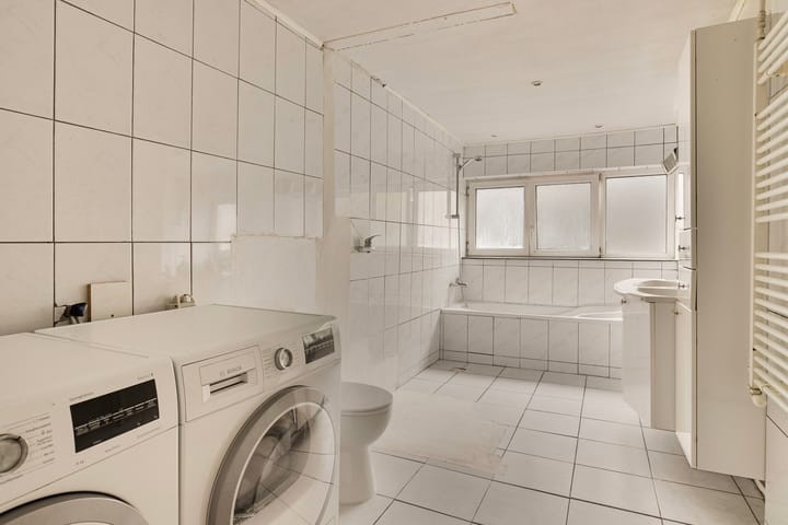 Foto 21 van Surinamesingel 27