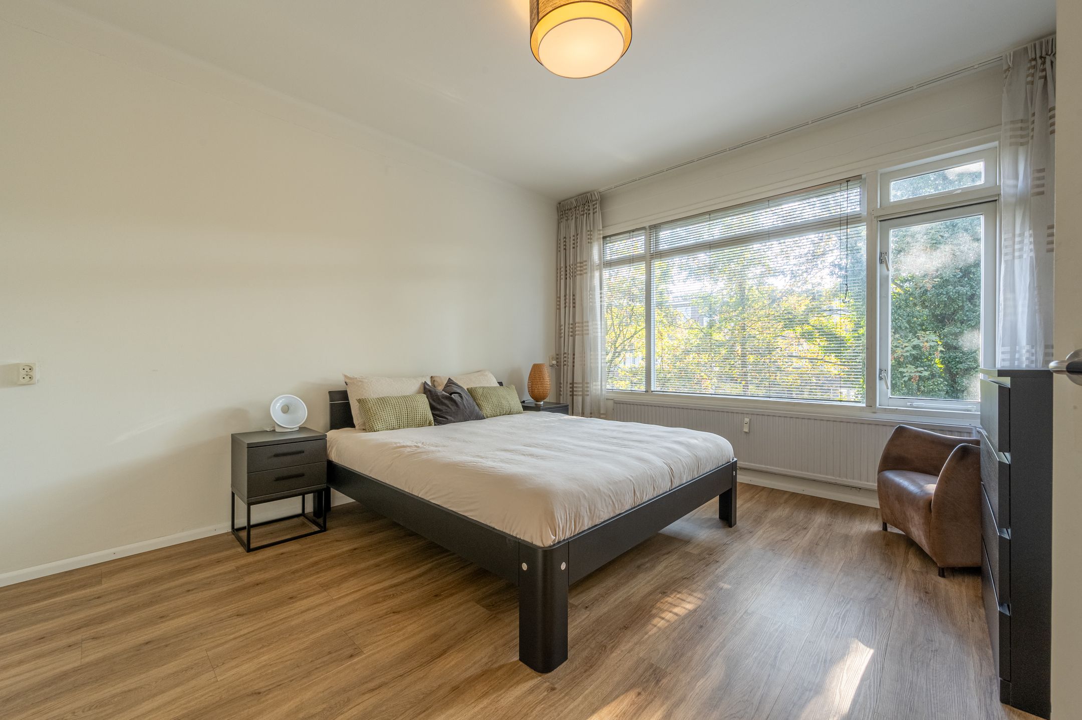 Photo 12 of Nieuwe Binnenweg 90-02L