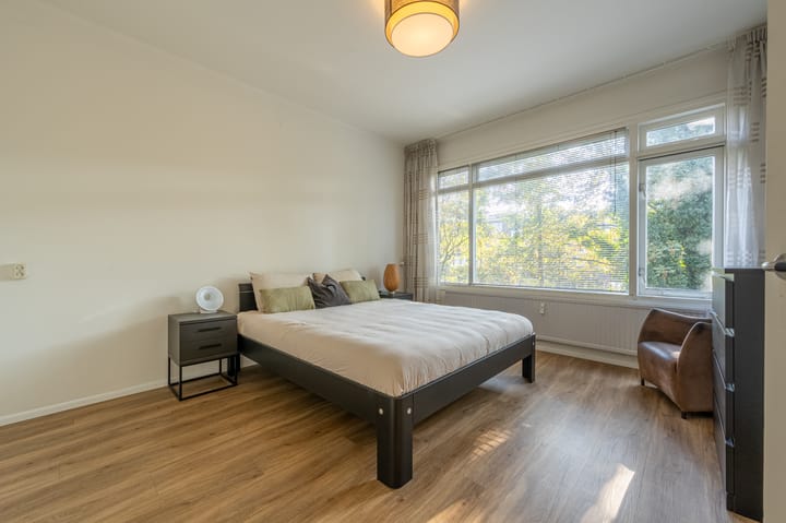 Photo 12 of Nieuwe Binnenweg 90-02L