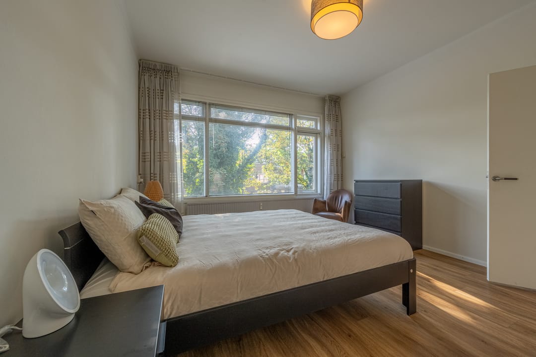 Photo 13 of Nieuwe Binnenweg 90-02L