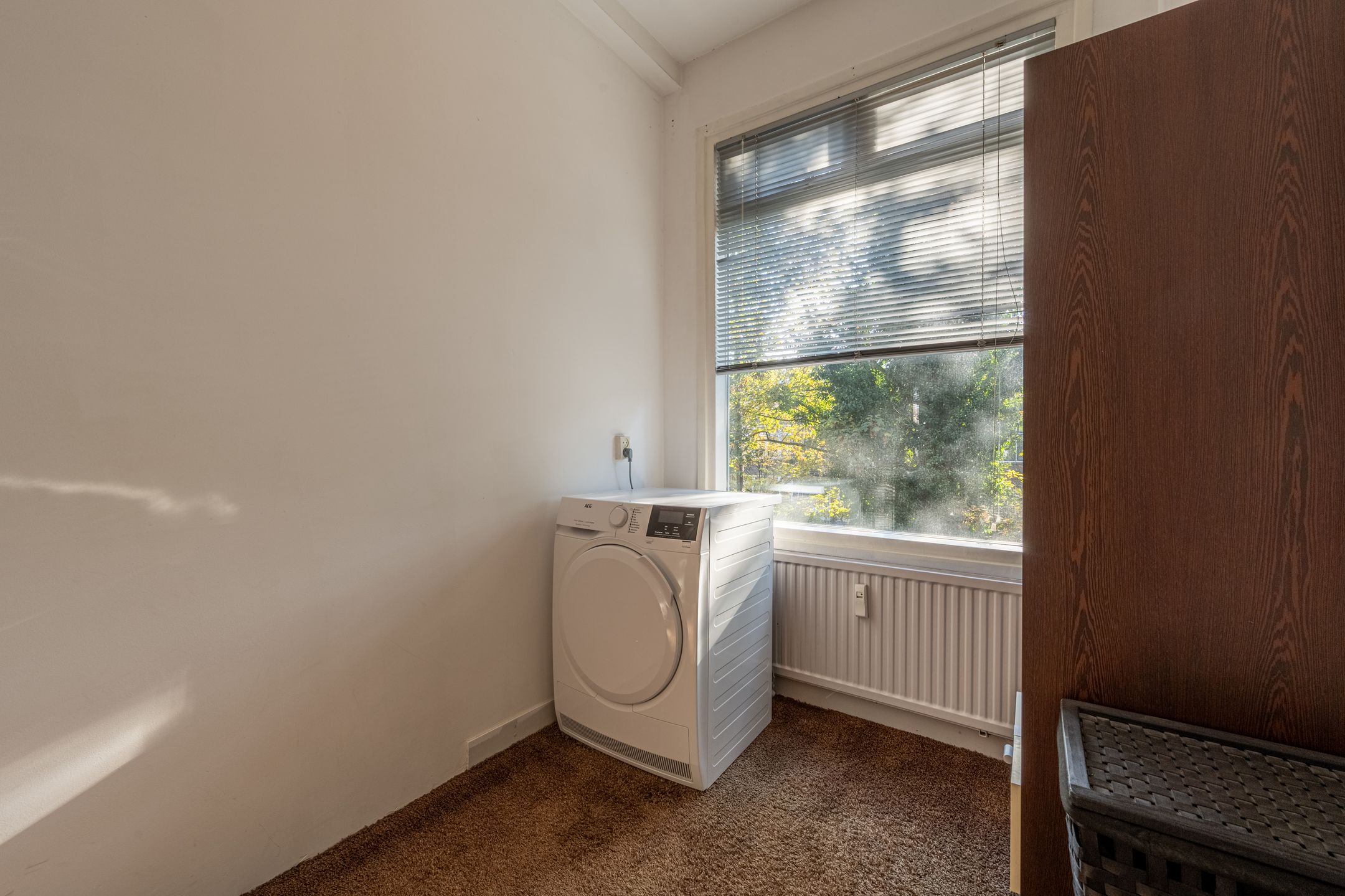 Photo 15 of Nieuwe Binnenweg 90-02L