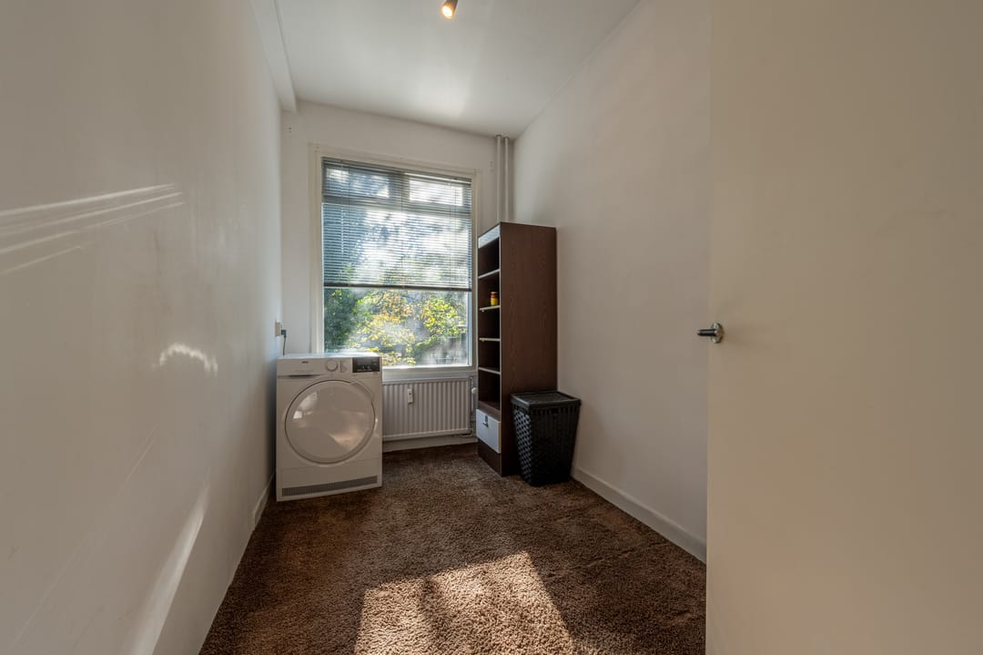 Photo 16 of Nieuwe Binnenweg 90-02L