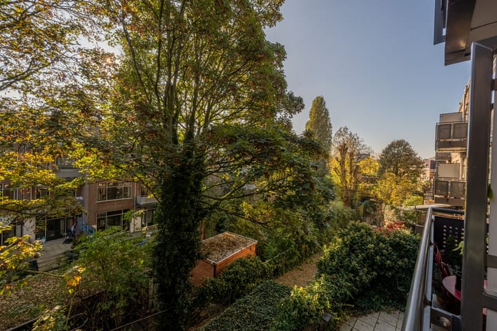 Photo 22 of Nieuwe Binnenweg 90-02L