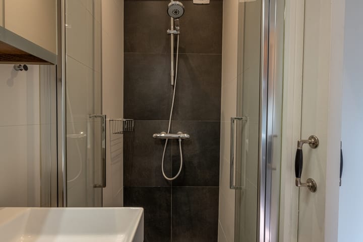 Photo 24 of Nieuwe Binnenweg 90-02L