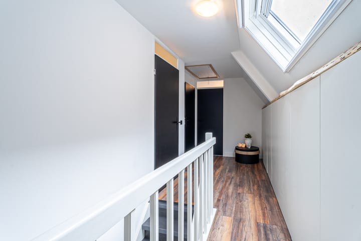 Foto 18 van Steenakkerplein 19