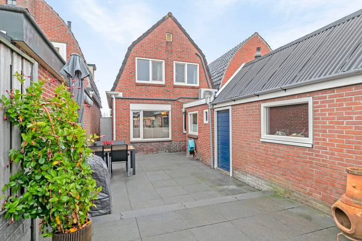 Bekijk foto 32 van Cornelis Houtmanstraat 51