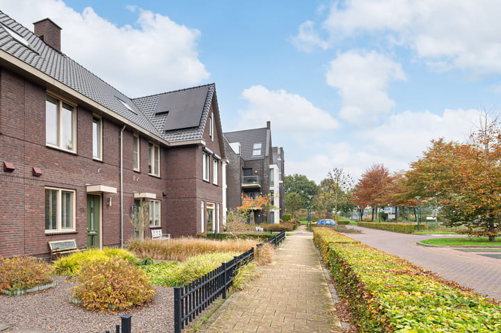 Foto 32 van Den Uylstraat 35