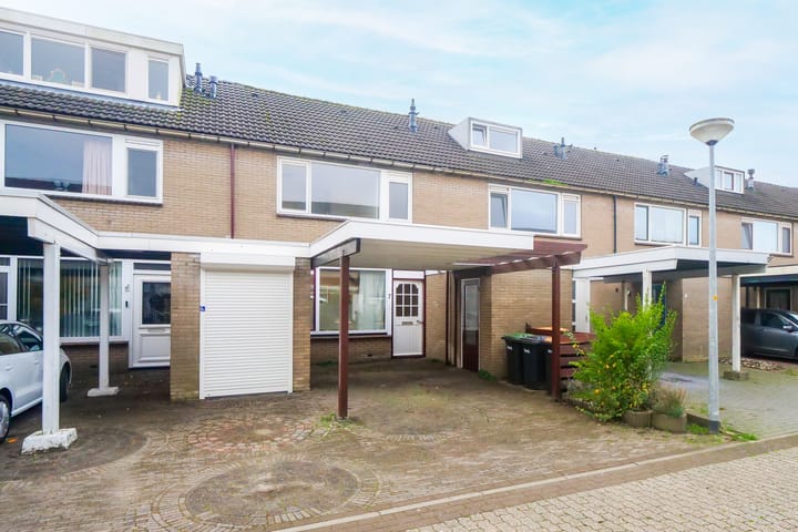 Photo 1 of Plevierstraat 7