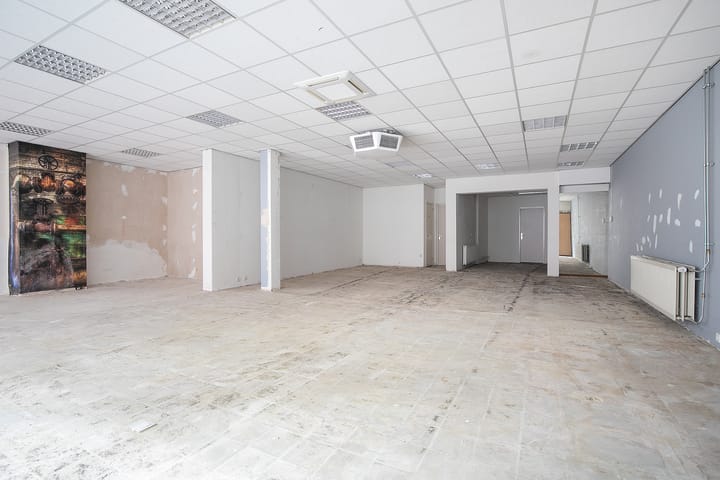 Photo 8 of Patersstraat 10