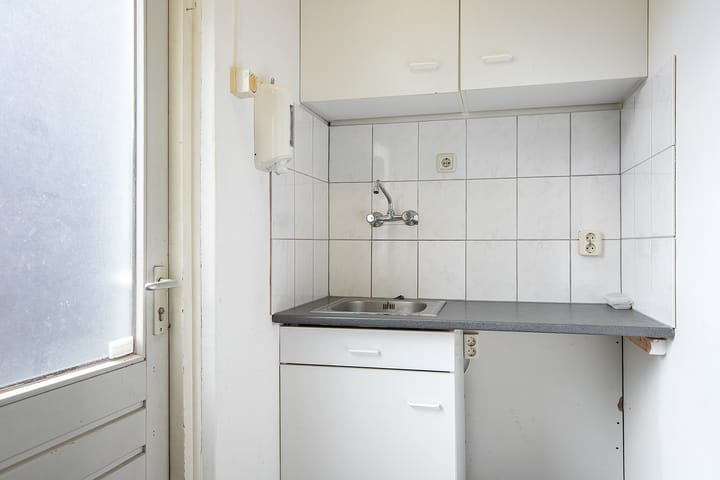 Photo 23 of Patersstraat 10