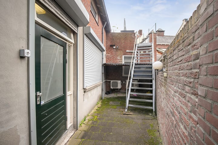 Photo 44 of Patersstraat 10
