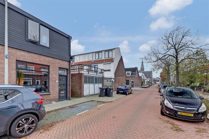 Bekijk foto 38 van Emmastraat 22