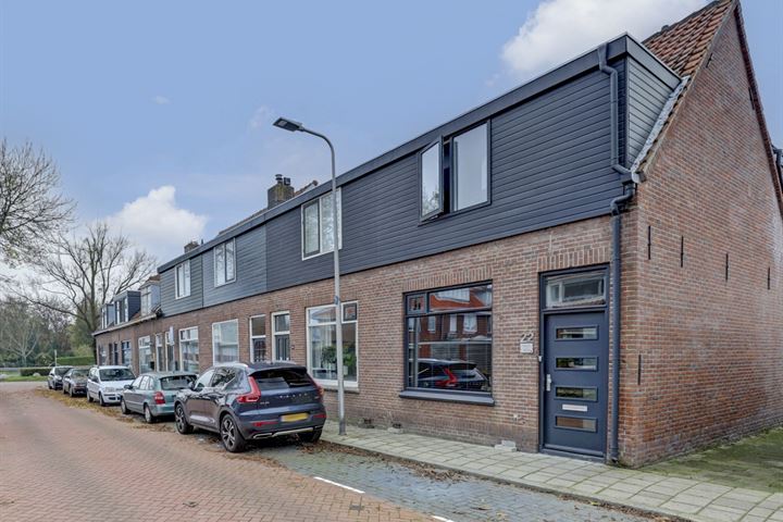 Bekijk foto 39 van Emmastraat 22